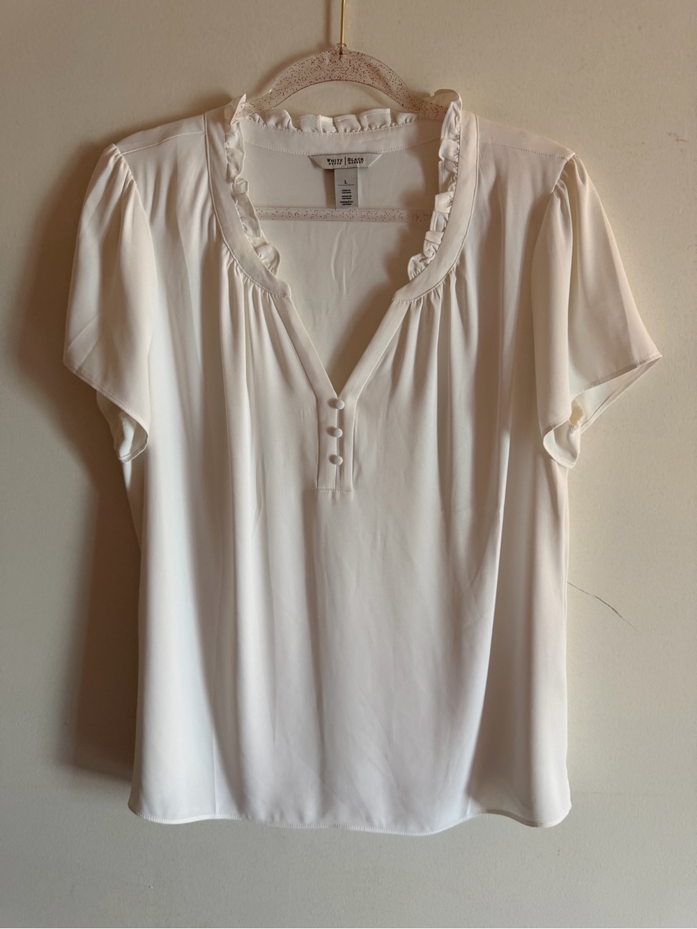 White House Black Market Cream Ruffle V-Neck Button-Trim Blouse - Picture 2 of 6